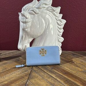 Tori Burch Zipper Wallet